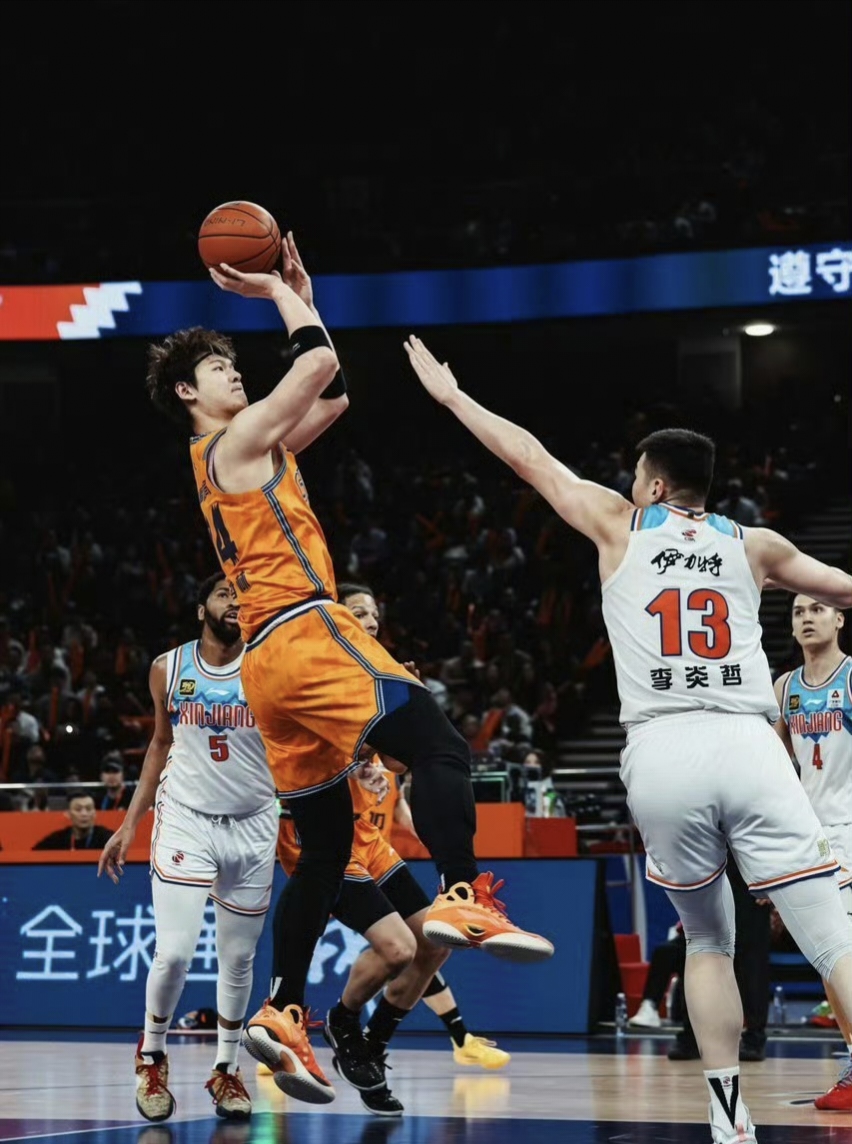 关于山东男篮篮板制胜备战CBA季后赛密尔沃基雄鹿围绕NBA常规赛战术微调之后,转折点里昂调整名单的信息 关于山东男篮篮板制胜备战CBA季后赛密尔沃基雄鹿围绕NBA常规赛战术微调之后,转折点里昂调整名单的信息