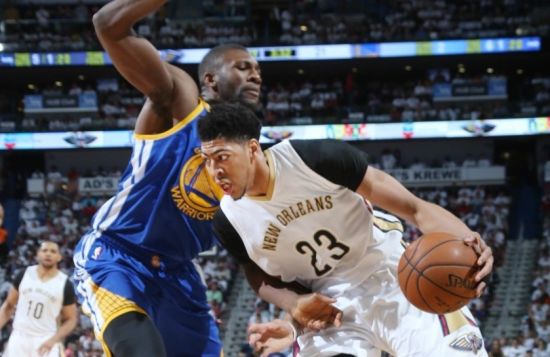 米兰体育入口下载- 上海久事与中国篮球队比赛实况 