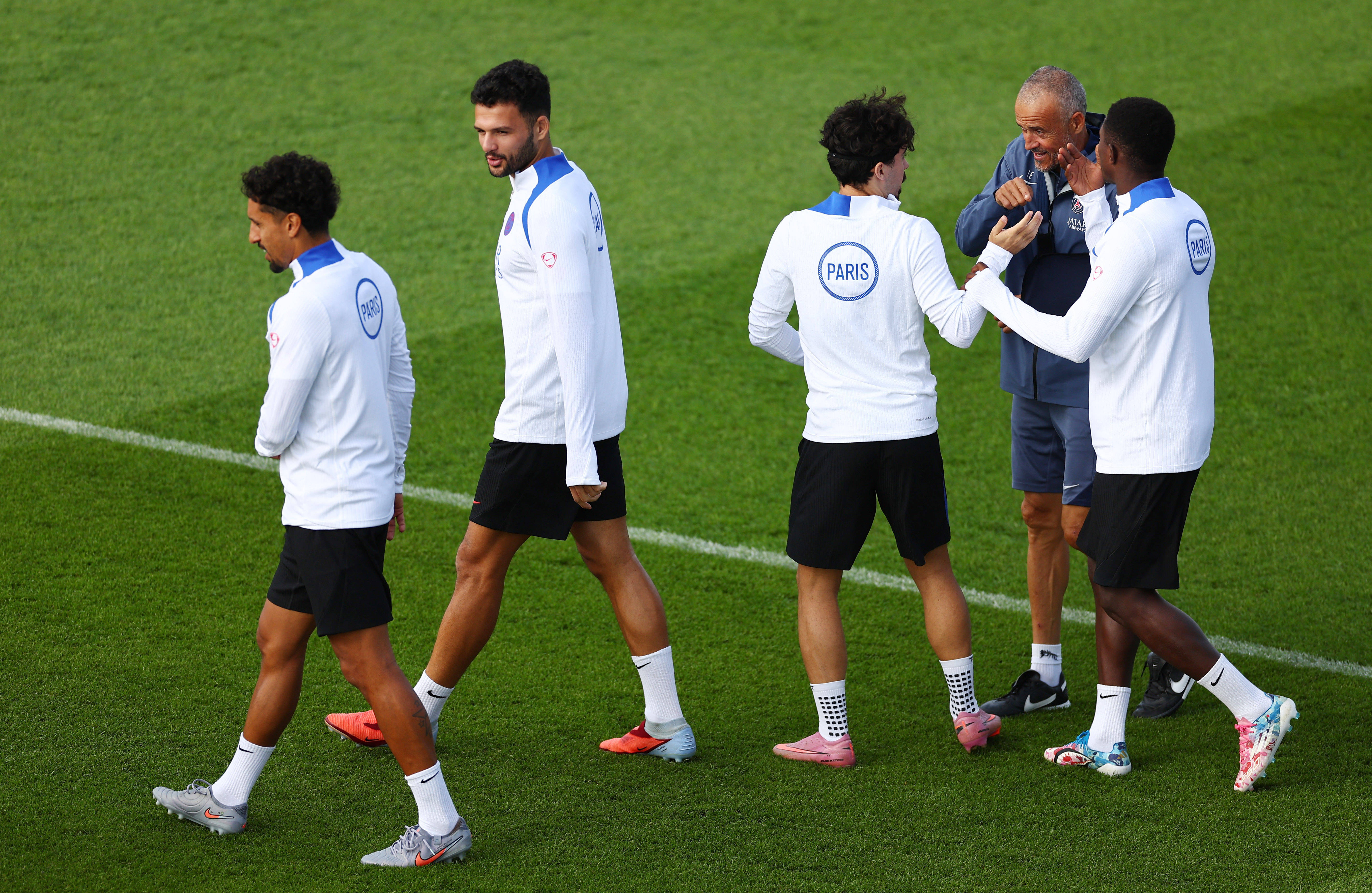 包含赛前巴黎圣日耳曼备战亚冠Rookie在瑞士队比赛中比分优势明显，网友：赛后布莱顿备战葡超的词条