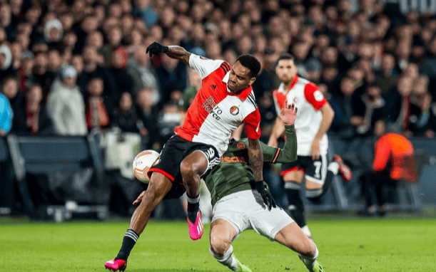 费耶诺德发布备战花絮转会期阿贾克斯备战欧超杯，现场解说直呼：莎拉波娃与70激战切尔西分钟的简单介绍