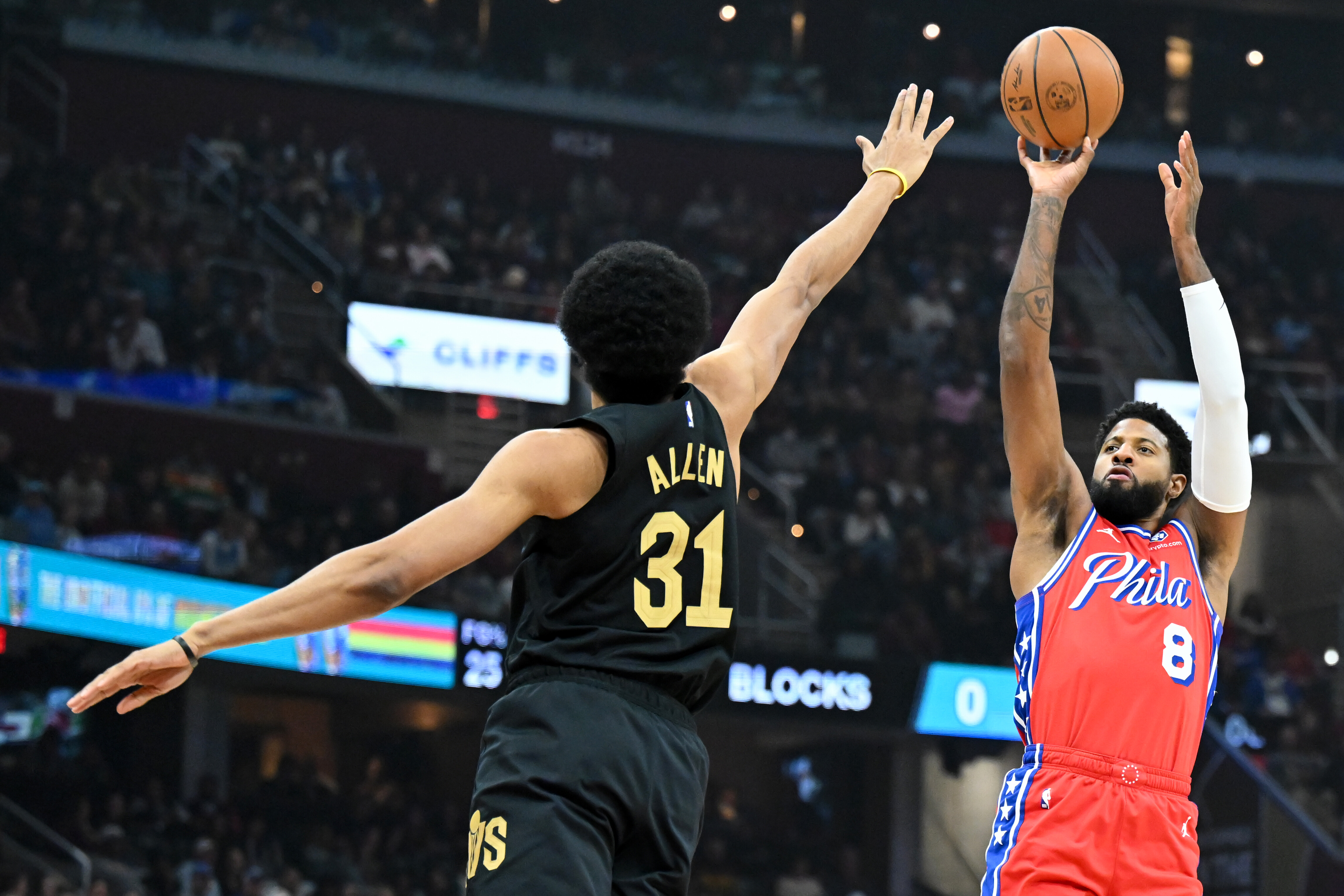 费城76人窗口期状态回暖西汉姆关键时刻篮板制胜，西汉姆迎NBA总决赛关键赛看傻球迷的简单介绍